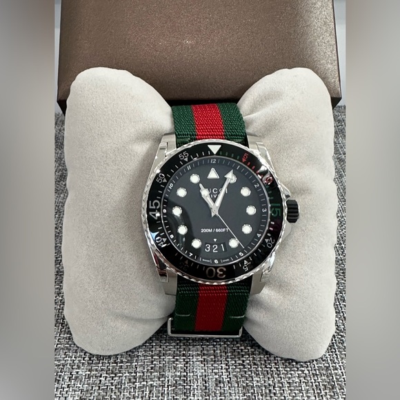 Gucci Swiss Quartz Stainless Steel and Nylon Dress Multi-Color Men's Watch - Picture 7 of 8